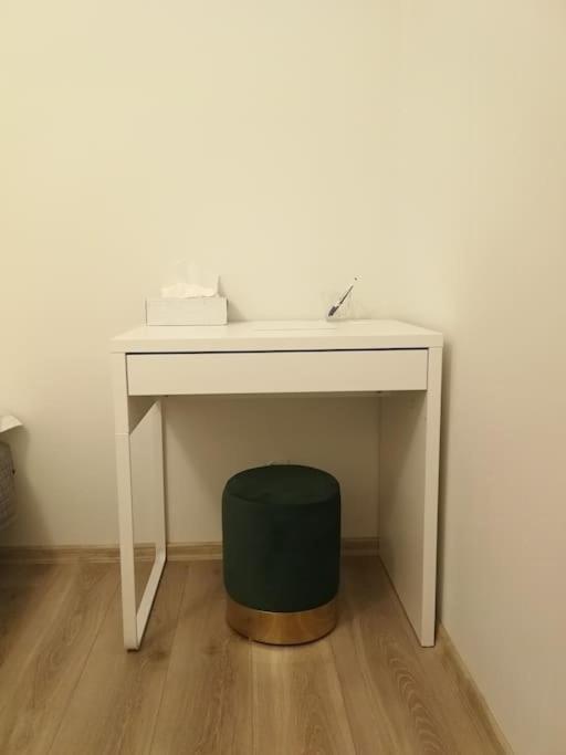 Апартаменты Uroczy, Jasny Apartament Oraz Bezplatny Parking! Краков Экстерьер фото
