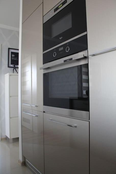 Апартаменты Uroczy, Jasny Apartament Oraz Bezplatny Parking! Краков Экстерьер фото