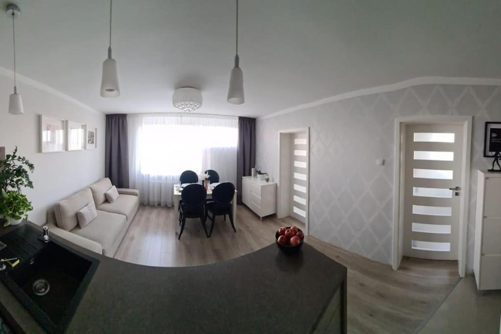 Апартаменты Uroczy, Jasny Apartament Oraz Bezplatny Parking! Краков Экстерьер фото
