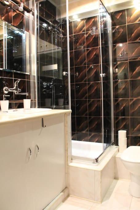 Апартаменты Uroczy, Jasny Apartament Oraz Bezplatny Parking! Краков Экстерьер фото