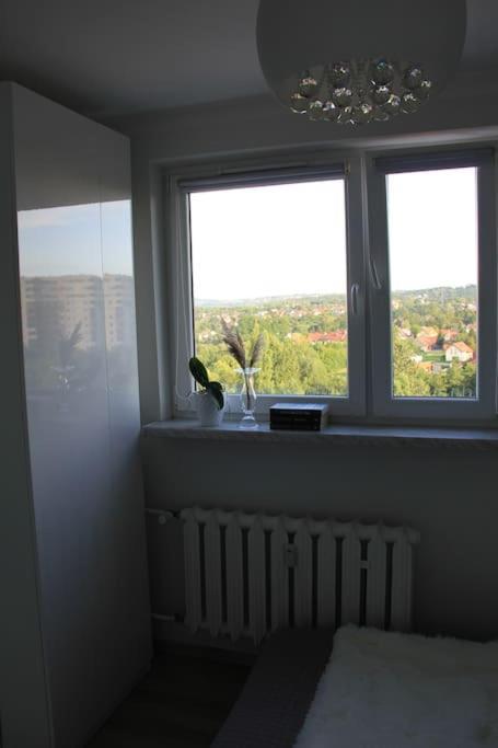 Апартаменты Uroczy, Jasny Apartament Oraz Bezplatny Parking! Краков Экстерьер фото